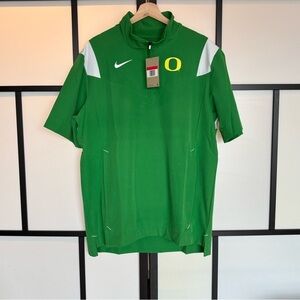 Nike Move to Zero 1/4 Zip University Of Oregon Green short sleeve jacket. Large